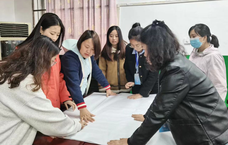 https://img.jianpian.info/1099855/article/20230422/946c24997cbb40869a4f1098215f0728.jpg?imageView2/2/w/750/h/1400/q/80
